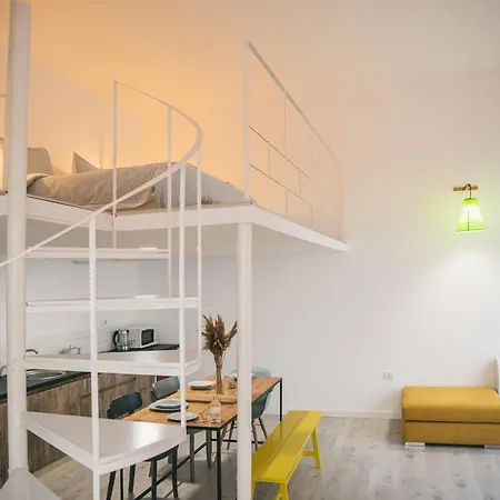 Sun&moon Ohridlake 公寓式酒店