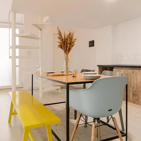 Sun&moon Ohridlake 公寓式酒店